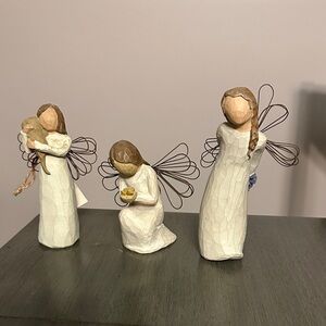 Willow Tree Angel Figurine Set with Wire Wings